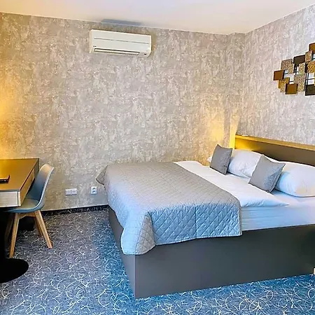 Hotel Mlynska