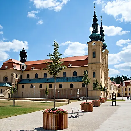 Mlynska 3*